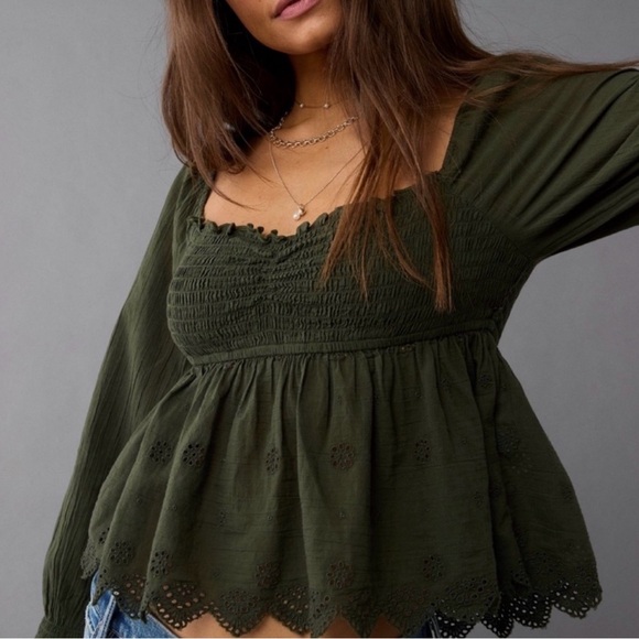 American Eagle Women's Top - Picture 2 of 5